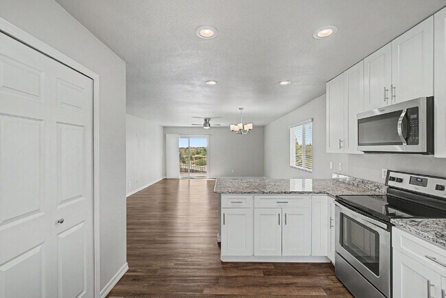 Building Photo - 1005 Scarlet Oak Dr