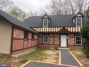 Building Photo - 308 Whitehall Rd