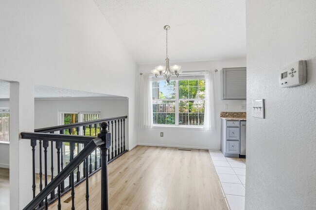 Building Photo - 3304 W 127th Ave