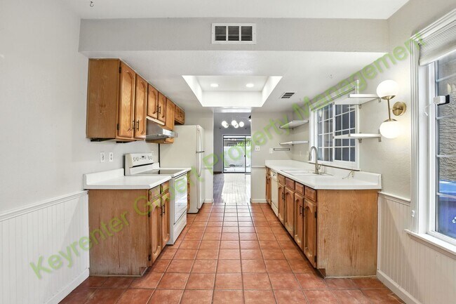 Building Photo - Charming 3-bed/2bath Chandler Home