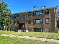 Building Photo - Great 1 Bedroom in W St Paul!!  Move IN SPECIALS!!