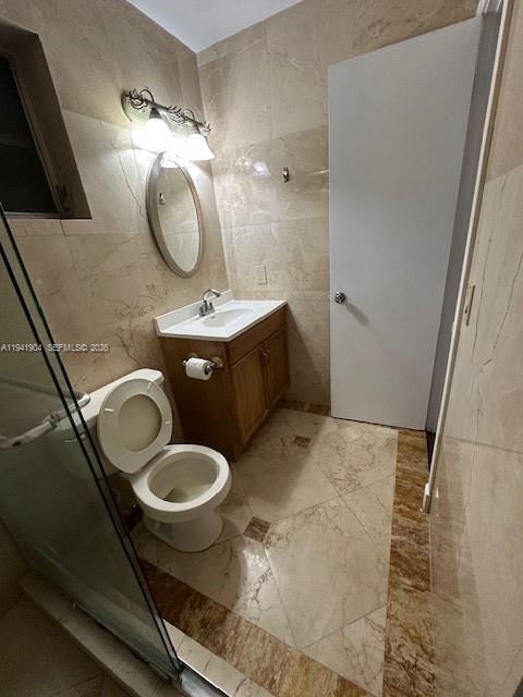 Building Photo - 2826 Van Buren St