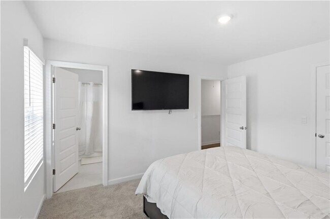 Building Photo - 1312 Lakota