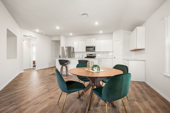 Building Photo - Lease Home in Comal County is Ready for Im...