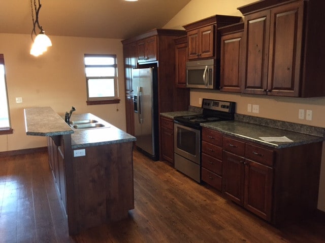 Building Photo - Beautiful Single Family Home for Rent in South Heart