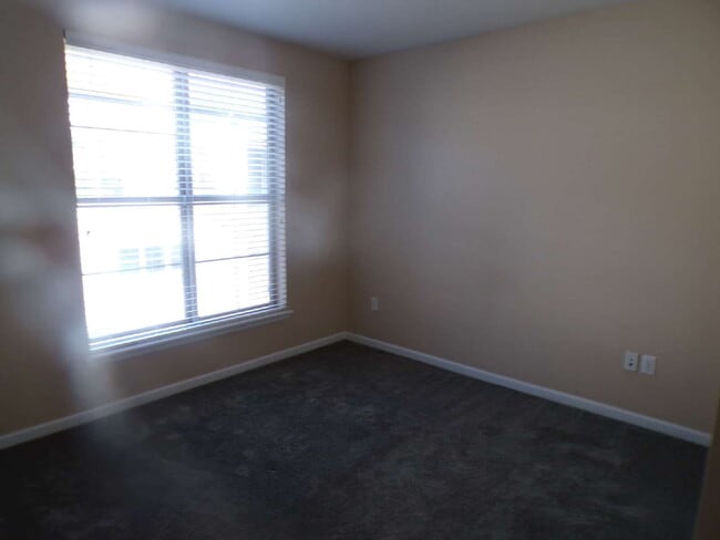 Building Photo - Belmar Townhome - 3 Bedroom, 3 Bathroom (70Vi)