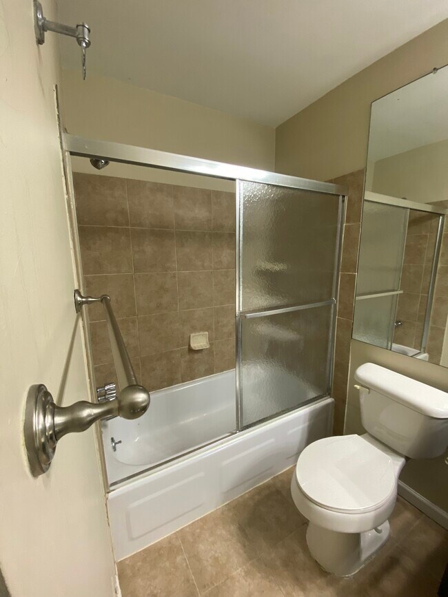 Building Photo - 34106 Garfield Cir