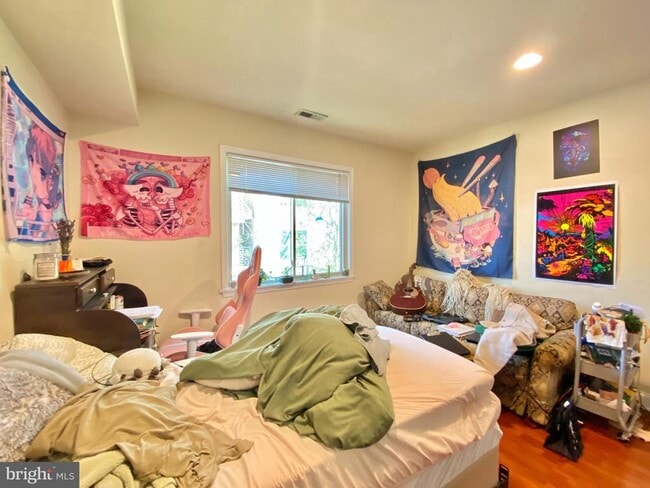 Building Photo - 1417 N 17th St