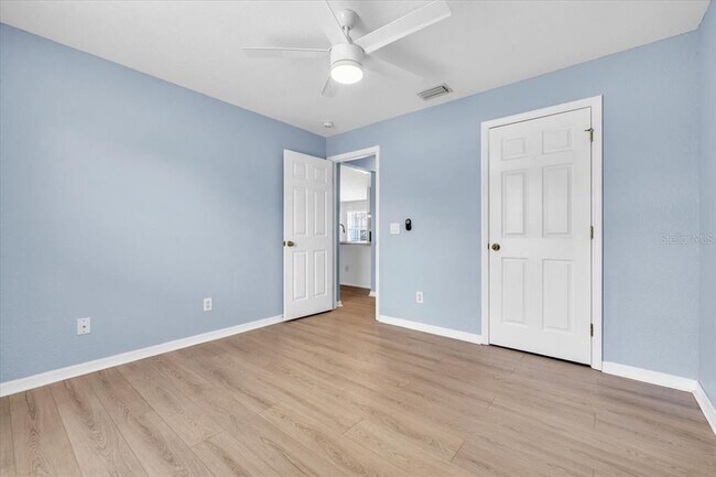 Building Photo - 1708 Blue Lake Cir