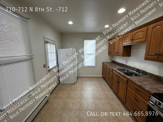 Building Photo - 710-712 N 8th St. -712-