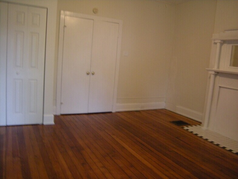Building Photo - 531 Riddle Rd