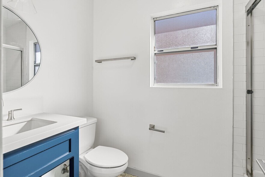 Building Photo - 936 Cedar Ave