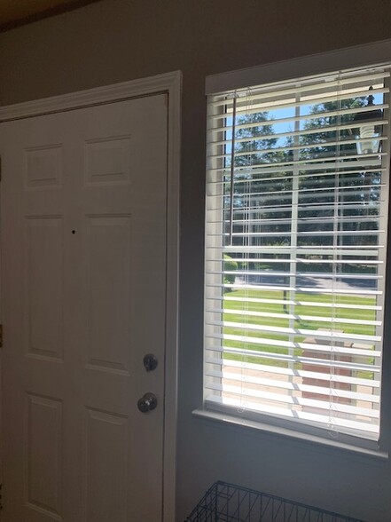 Updated blinds throughout - 2600 Brookside Dr