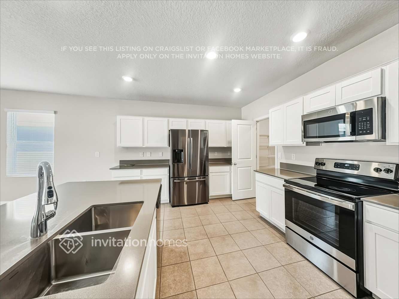 Building Photo - 4161 Bull St