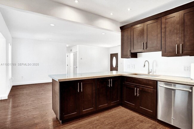 Building Photo - 6871 SW 50th Terrace