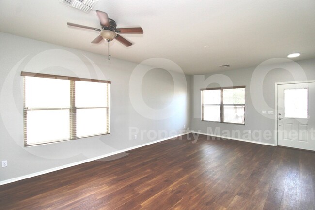 Building Photo - 33359 N Sonoran Trail