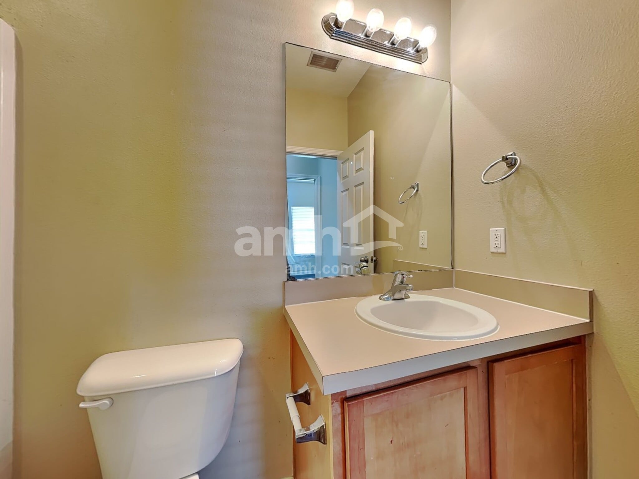 Building Photo - 10 Blue Oak Dr