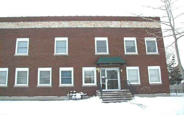 Building Photo - 1018
