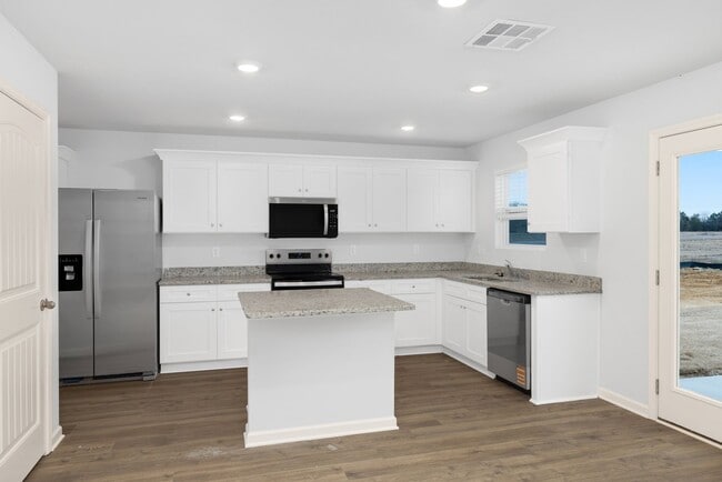 Building Photo - NEW CONTSTUCTION 4 bedroom, 2.5 bath home in Byhalia