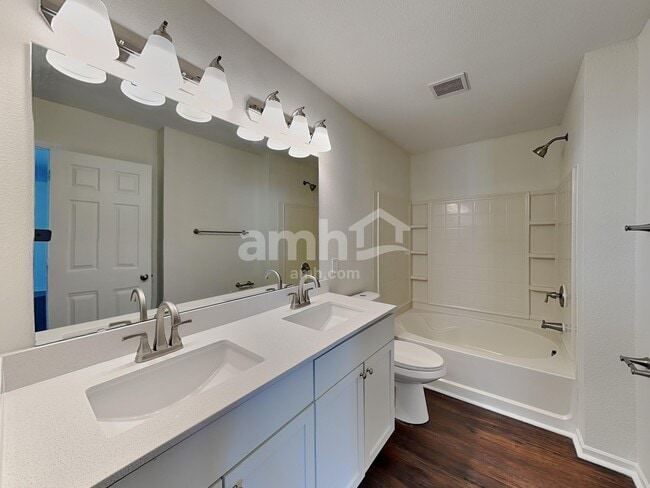 Building Photo - 14454 Banister Dr