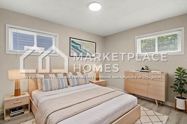 Building Photo - 26437 Lehigh St