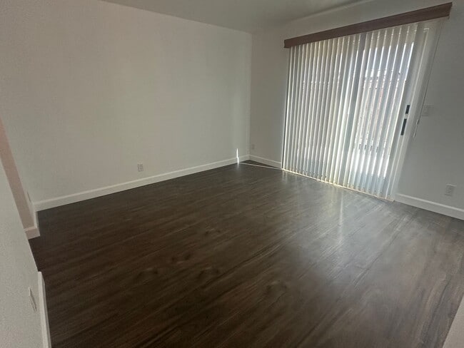 Building Photo - Spacious 2-Bedroom, 2-Bath Condo – Fully R...