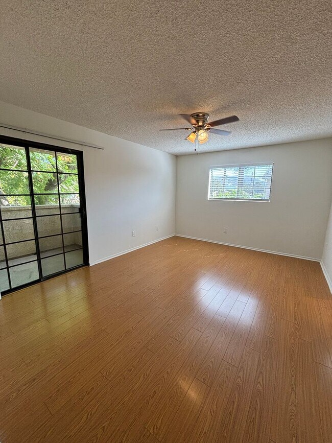 Building Photo - Orange Grove, 1232-1234