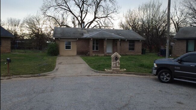 Building Photo - 2532 SE 47th St