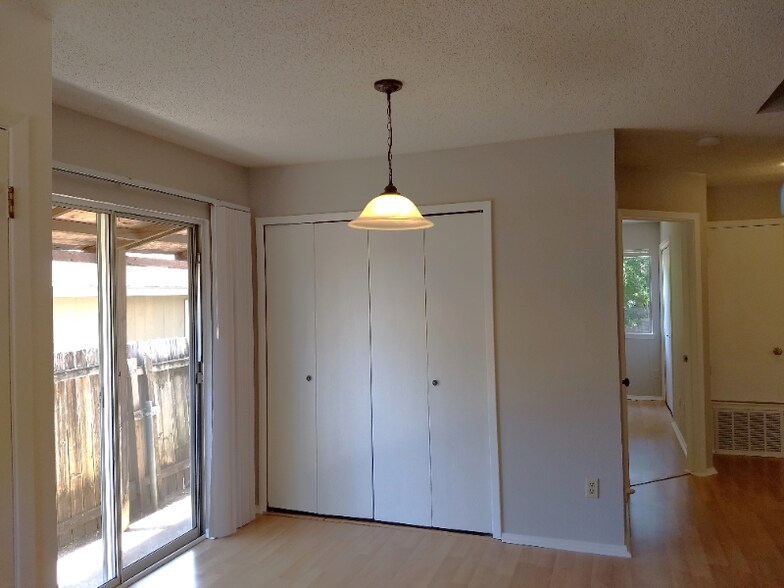 Building Photo - 12312 Dellrey Dr