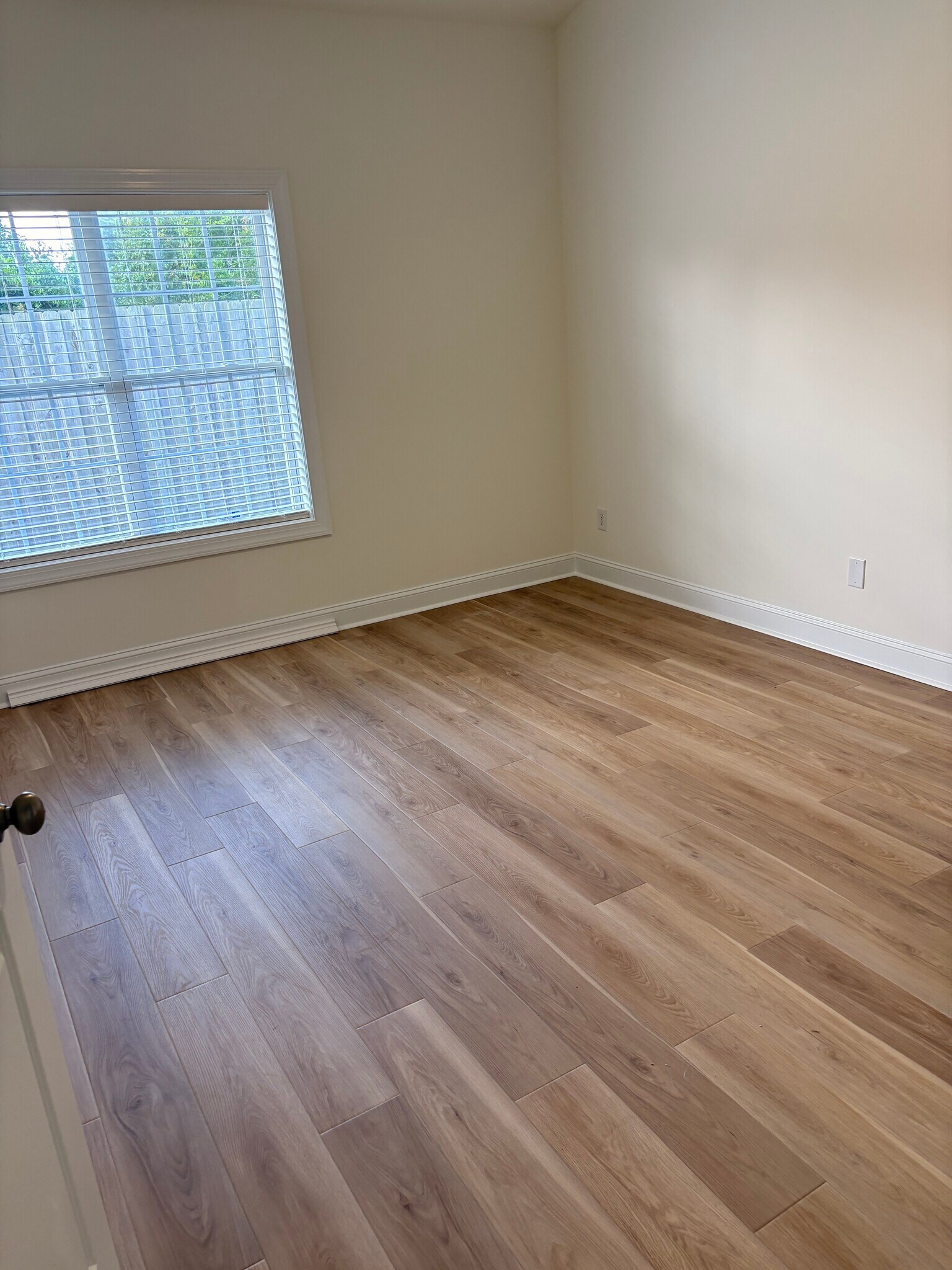 Building Photo - 428 Lightning Whelk Way