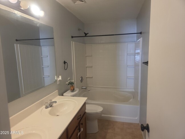 Building Photo - 1958 E Renegade Trail