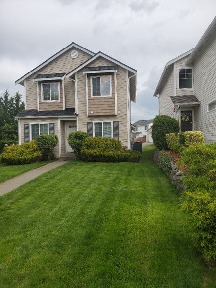 Building Photo - 17602 108th St Ct E