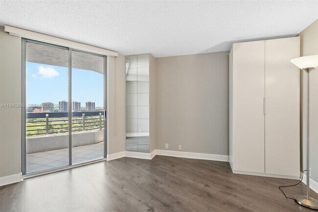 Building Photo - 3400 NE 192 St