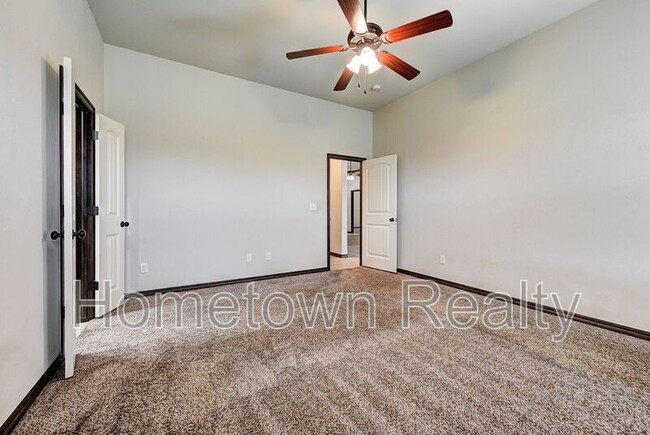 Building Photo - 9429 NW 89th St