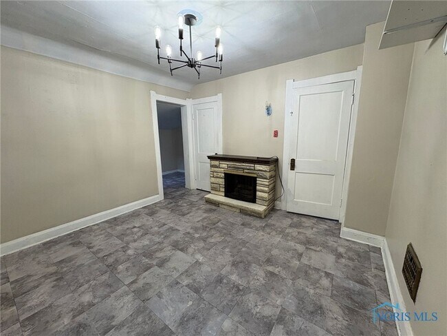 Building Photo - 2029 Brame Pl