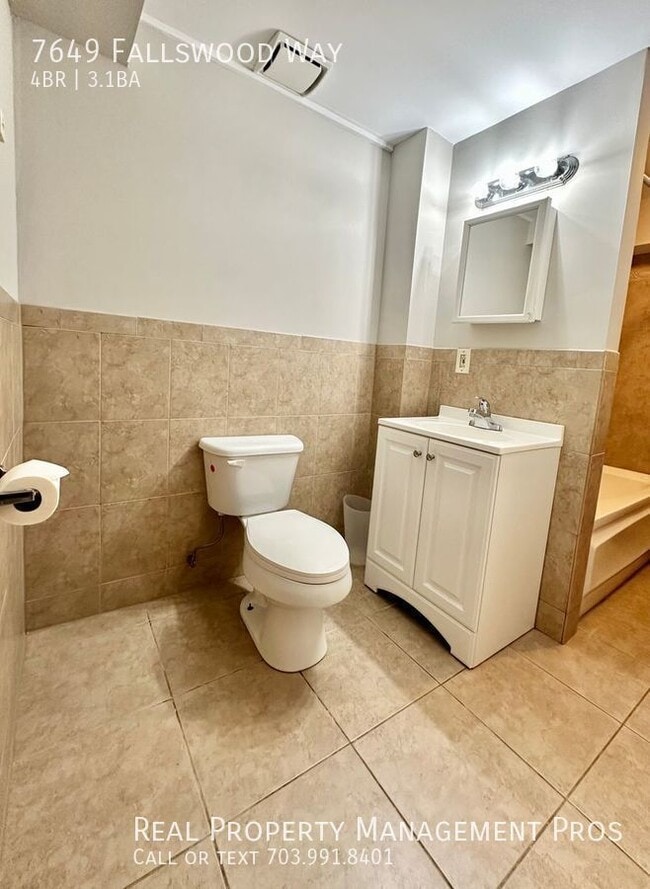 Building Photo - 7649 Fallswood Way