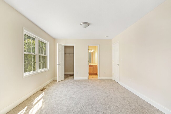 Building Photo - 36 Winterwind Dr