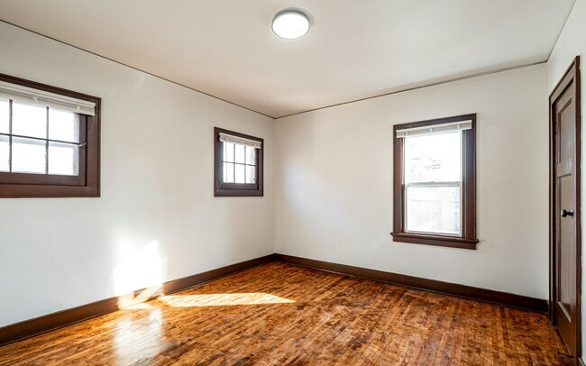 Building Photo - 2548 N 38th St