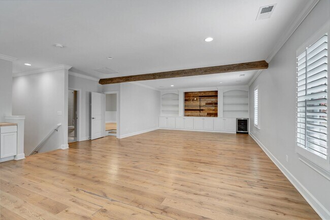 Building Photo - 102 Fitzgerald St