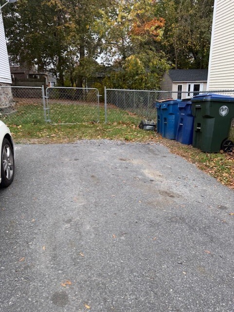 Building Photo - 5 Stevens St