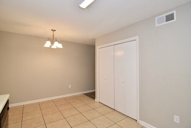 Building Photo - 2 Bed/1.5 Bath North Augusta Townhome