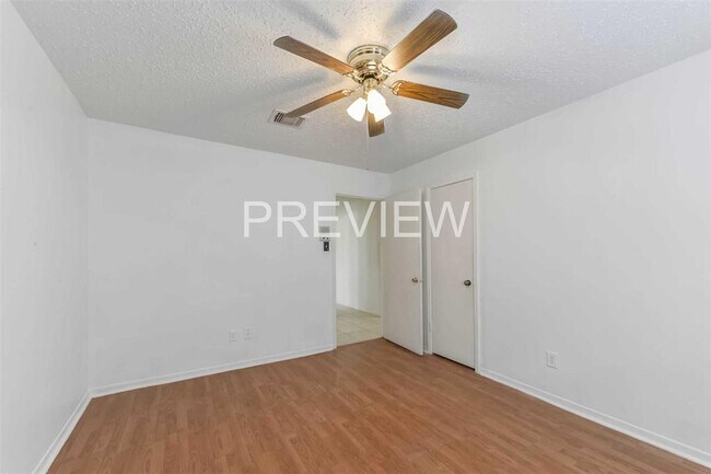Building Photo - 22606 Poppyfield Dr