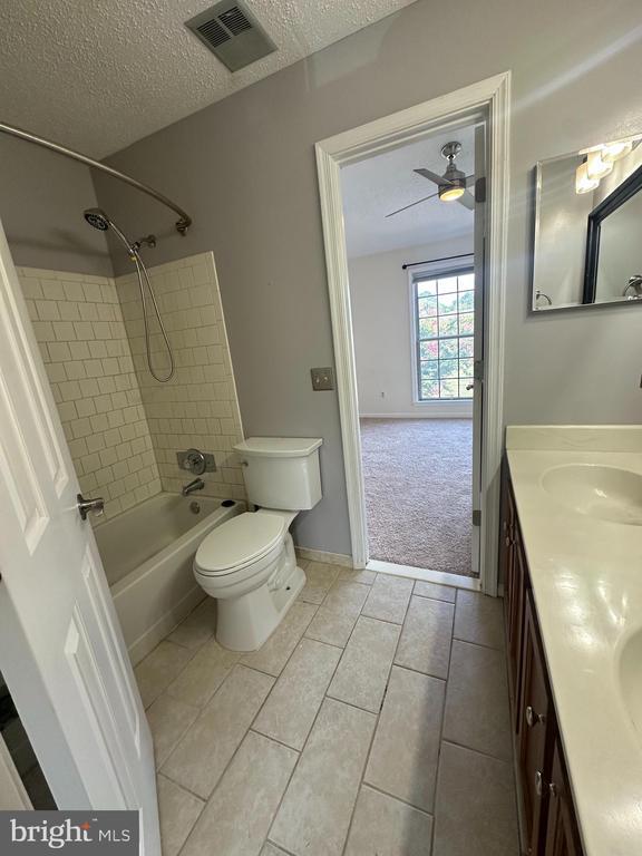 Building Photo - 3009 McMaster Ct