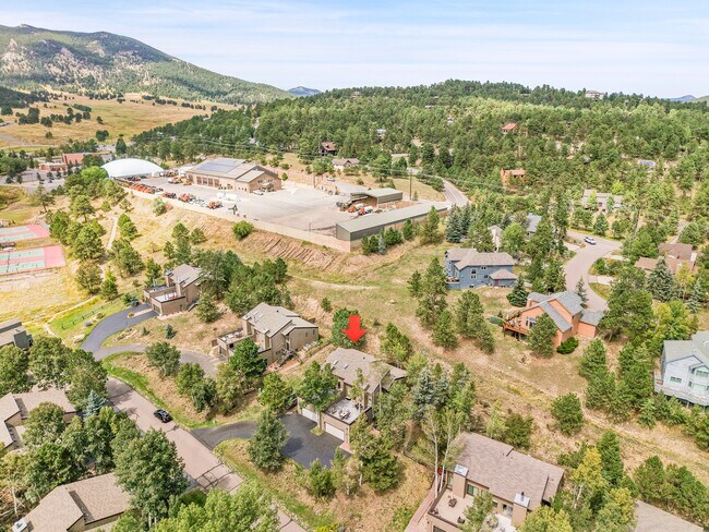 Building Photo - 30573 Sun Creek Dr