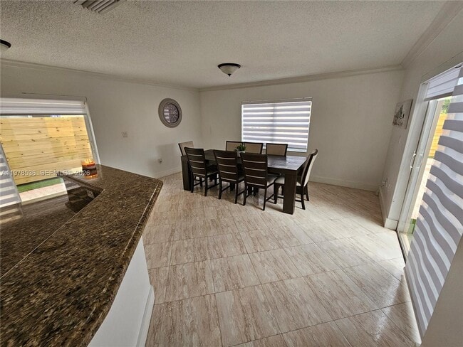 Building Photo - 5201 NW 112th Pl