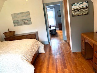 Building Photo - 1205 W Conant St