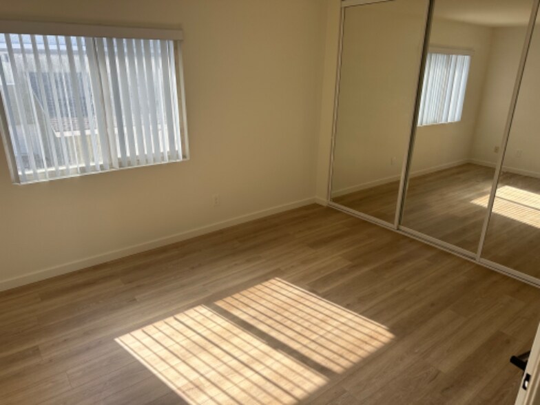 Building Photo - 4932 Charlene Cir