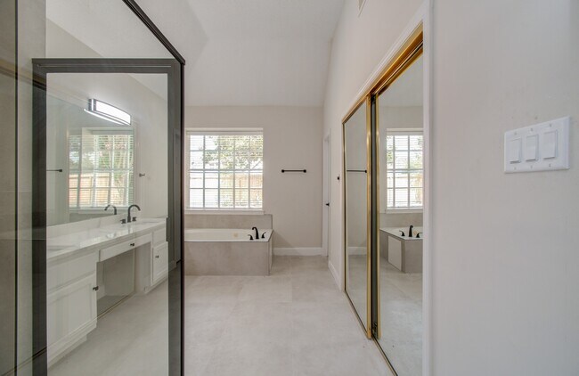 Building Photo - 1711 Stone Meadows Ln