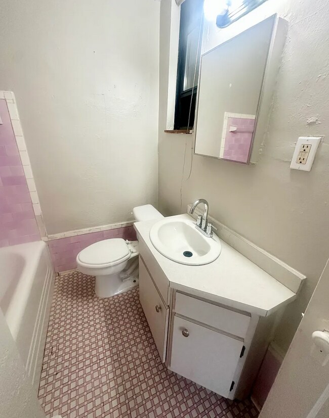 Building Photo - 1309 Wood St