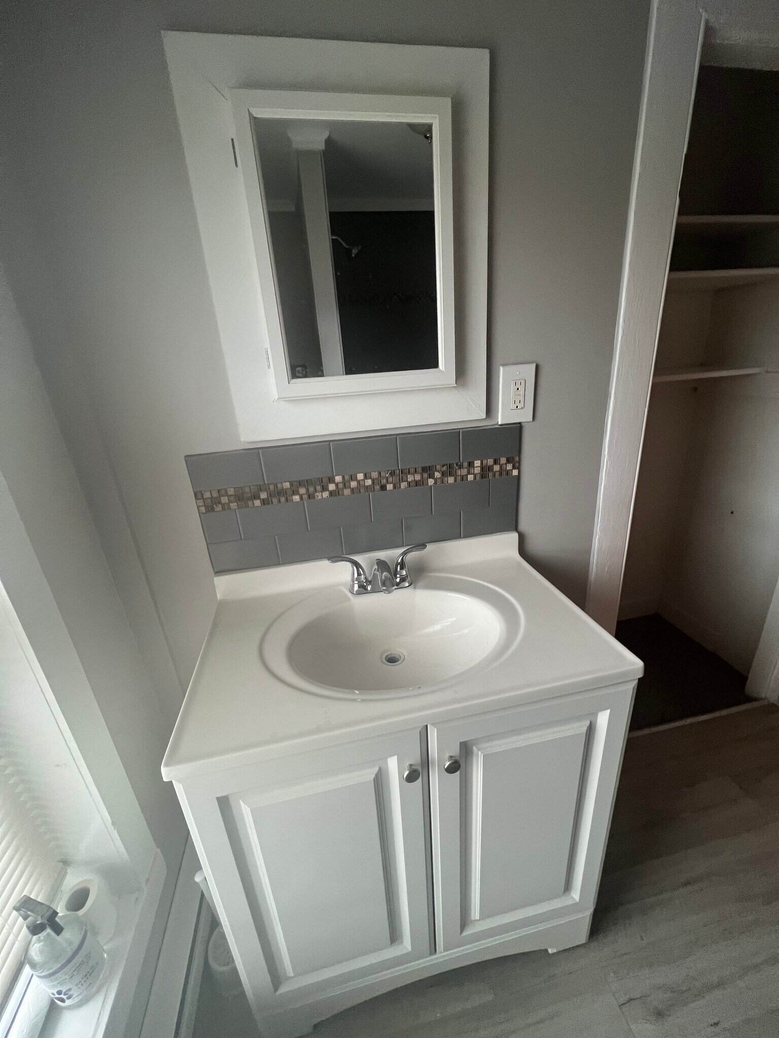 Building Photo - 6 Spring St